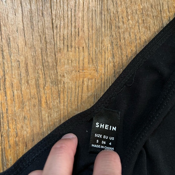 One shoulder black top - Picture 2 of 2